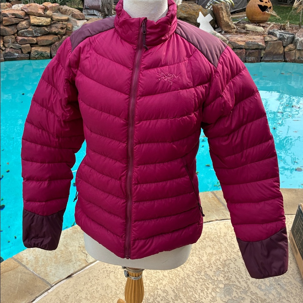 Arc'teryx Women's Burgundy/ pink with Dark Shoulder Panels Puffer down Jacket M